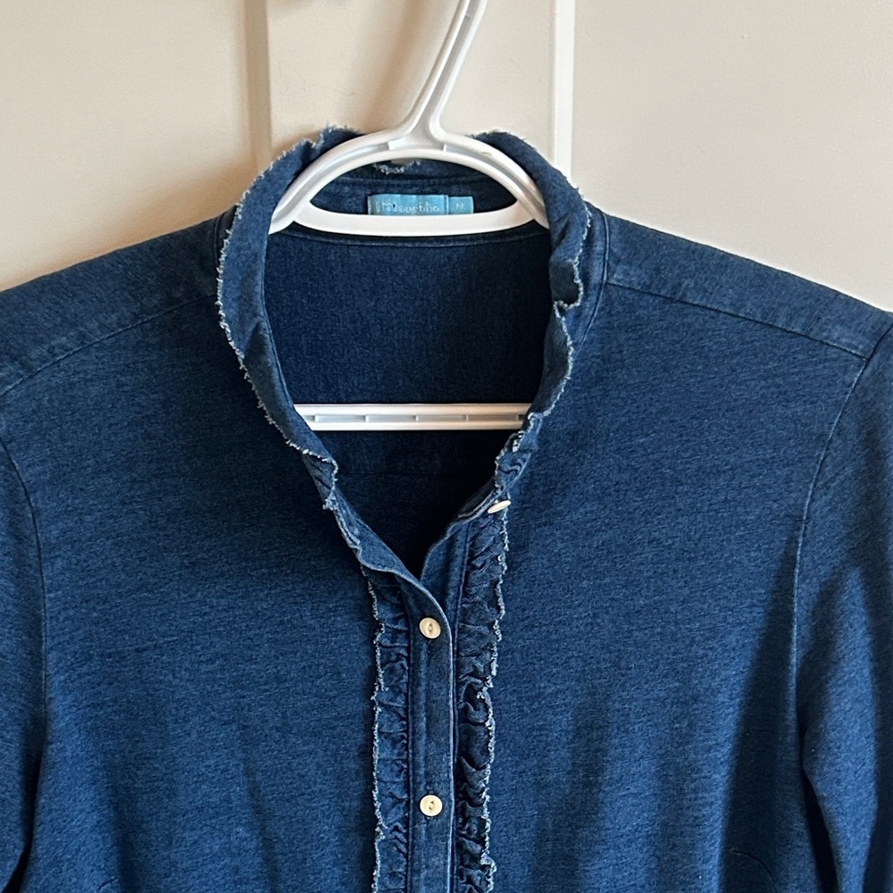 J. McLaughlin Blue Ruffle Soft Button-Up Top, size M - Picture 4 of 7